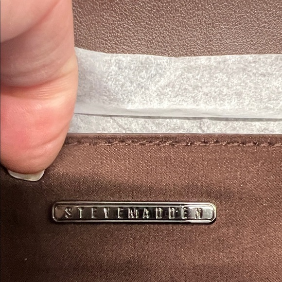 Steve Madden | Chocolate Brown Clutch/Shoulder/Crossbody Purse - Picture 10 of 15